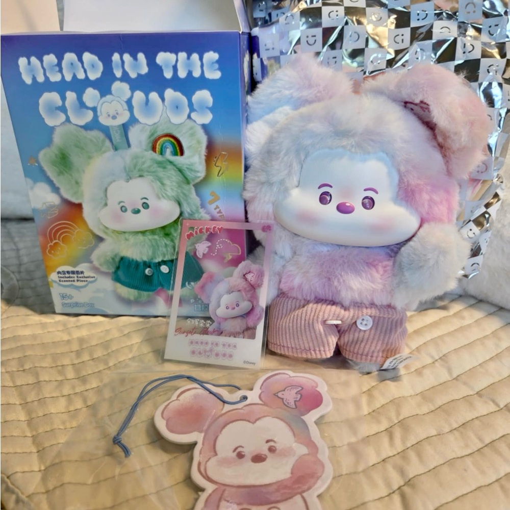 Head in the Clouds Mickey by Disney Miniso // Open Blind Box W- Sunset Glow